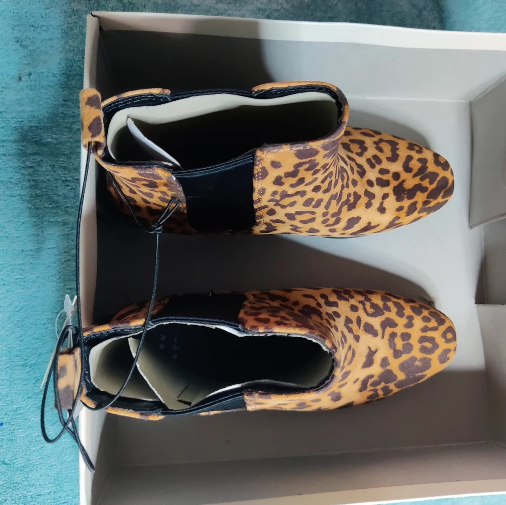 Leopard boots - Picture 3 of 5
